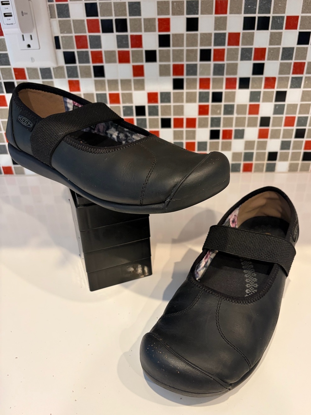Keen Sienna Leather Mary Jane Slip-On Flats - Size 10 (40.5 EU) - RARE FIND!